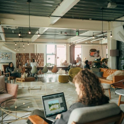 Office accomodations to lease in Seattle