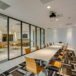 Serviced office to lease in Houston