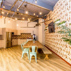 Serviced office to lease in Plantation