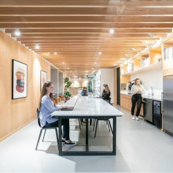 Office space to lease in Addison
