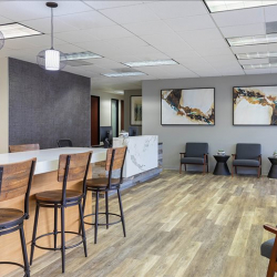 Office suites to let in Irvine