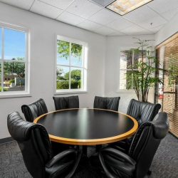 Office suites in central Oro Valley