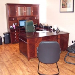 Executive office centre to let in Katy