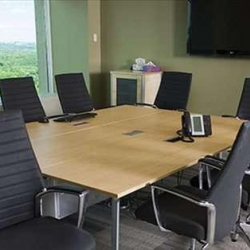Serviced office centres to rent in Toronto