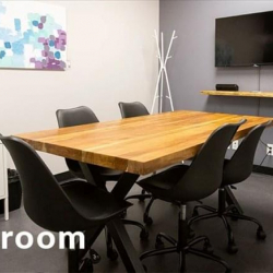 Office suites to let in Toronto