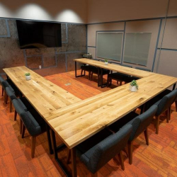 Serviced office to let in Lakeland