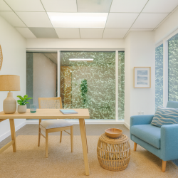 Office spaces to lease in Woodland Hills