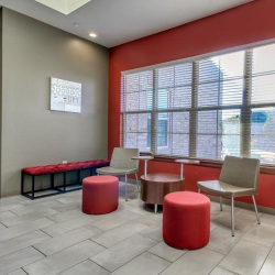 Exterior view of 2524, North Broadway