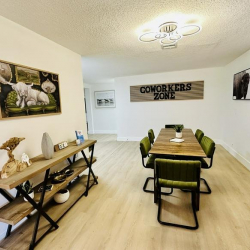 Offices at 2555 N Pine Avenue, Ocala, FL 34475