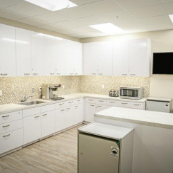 Office suite to lease in Calabasas
