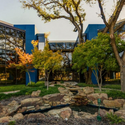 Office suites in central Farmers Branch (TX)