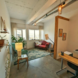 2700 Rue Angus