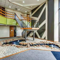Office suites in central Farmers Branch (TX)