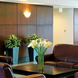 Office accomodations to rent in Warrenville