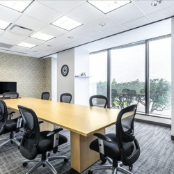 Offices at 2929 Allen Parkway, Suite 200