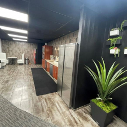 Serviced office centres to lease in Dallas