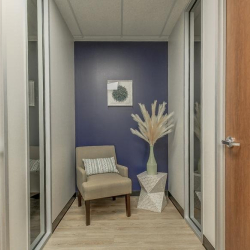 3030, Northwest Expressway, 300