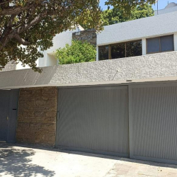 Offices at 3220, Antonio Valeriano