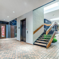 Houston serviced office