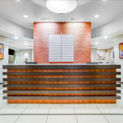 Office suites to rent in Center Valley