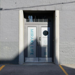 Executive office centres to let in Toronto