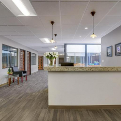 Office suite to let in Torrance