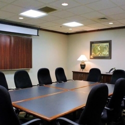 Office suite in Livonia