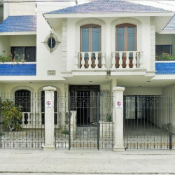 Serviced offices to let in Leon de los Aldama