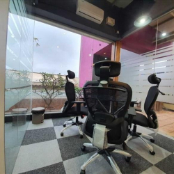 Executive offices to let in Burbank