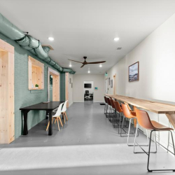 Serviced office in Commerce