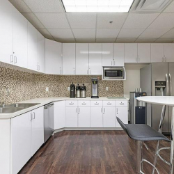 Serviced office centres to rent in Phoenix