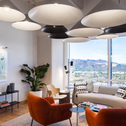 Executive offices to hire in Glendale (California)