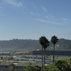 Executive offices to lease in Solana Beach