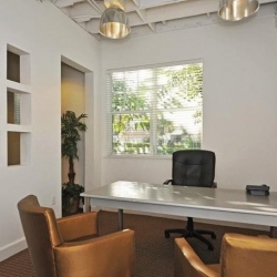 Executive office centres to hire in Miami
