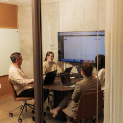 Serviced office to hire in Vancouver