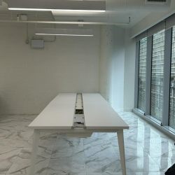 Offices at 7, Saint Thomas Street, 502