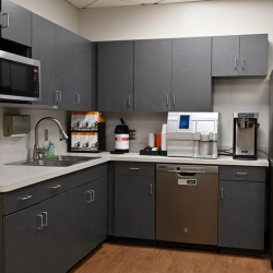 Office suites in central Brentwood (Tennessee)