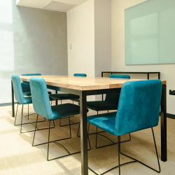 Offices at 755, Juan De Arona