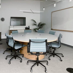 Serviced offices to let in Toronto