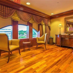 Executive suite in Paramus