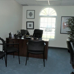 Offices at 800 Turnpike Street, Suite 300