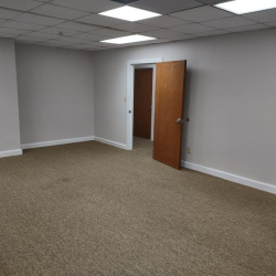 Office spaces to rent in Largo