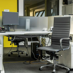 8525 Gibbs Dr Suite 304, San Diego, CA 92123 office accommodations