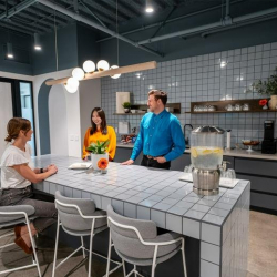 Executive office to rent in Los Angeles