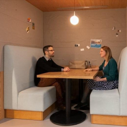 Executive office centres to hire in Toronto