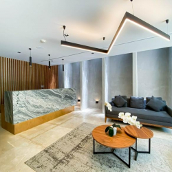 Serviced office centre to hire in Merida