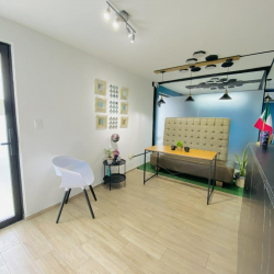 C. 50 48, Francisco de Montejo III office spaces