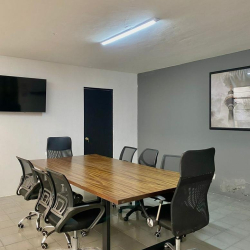 Exterior view of C. Calderón de la Barca 76, Arcos Vallarta