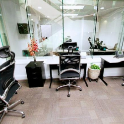 Offices at Calzada San Pedro No.250 Norte, Miravalle, Piso 1, 2, 3