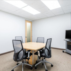 Office suites to lease in Hauppauge
